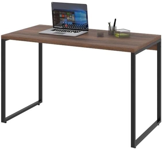 Mesa para setup 120cm com monitor notebook e espaço equilibrado para uso diário